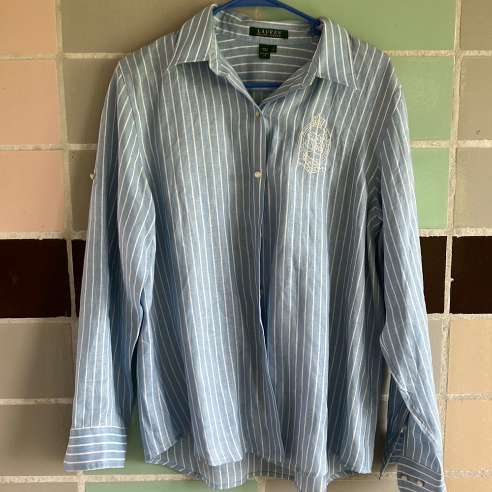 Ralph Lauren women’s 100% linen blouse.